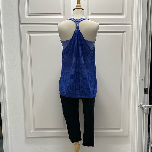 CAbi Yoga Outfit - Picture 3 of 10
